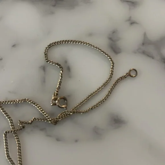 Chanel Double cc Necklace Emma Watson - Picture 7 of 8